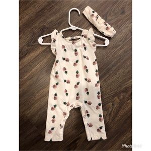 ‼️2/$10‼️Jessica Simpson Jumper w/headband